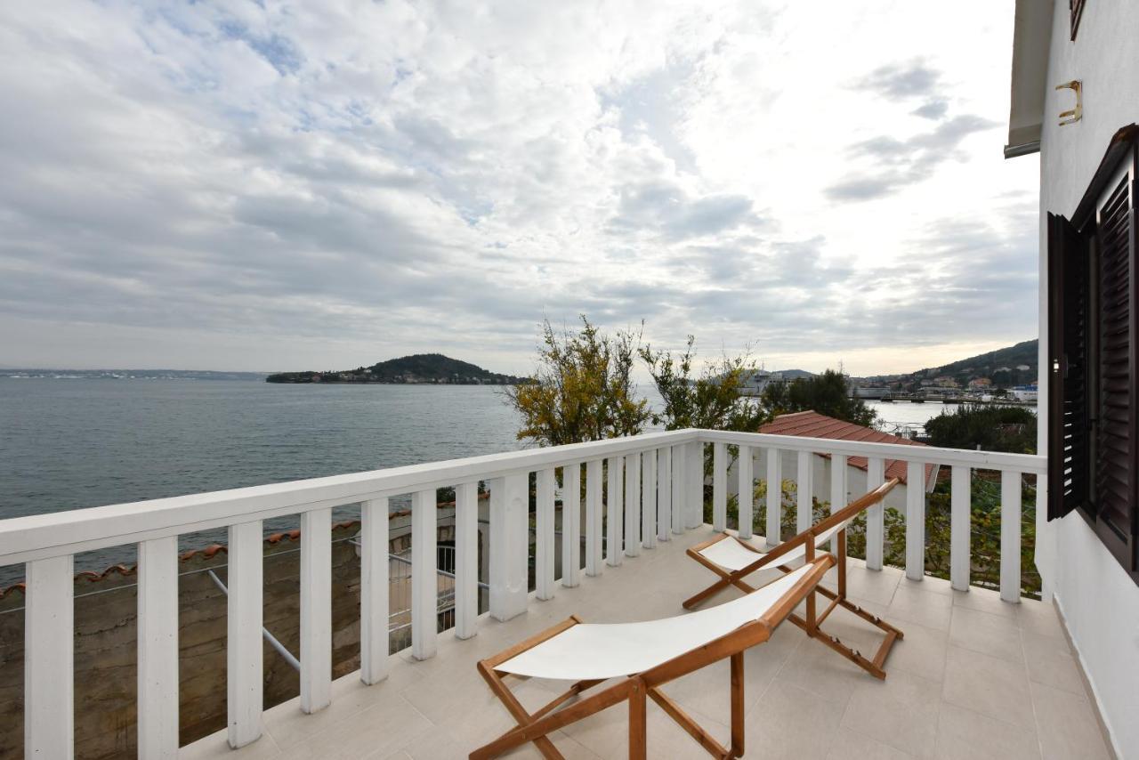 Home With A Unique View Preko Exterior foto