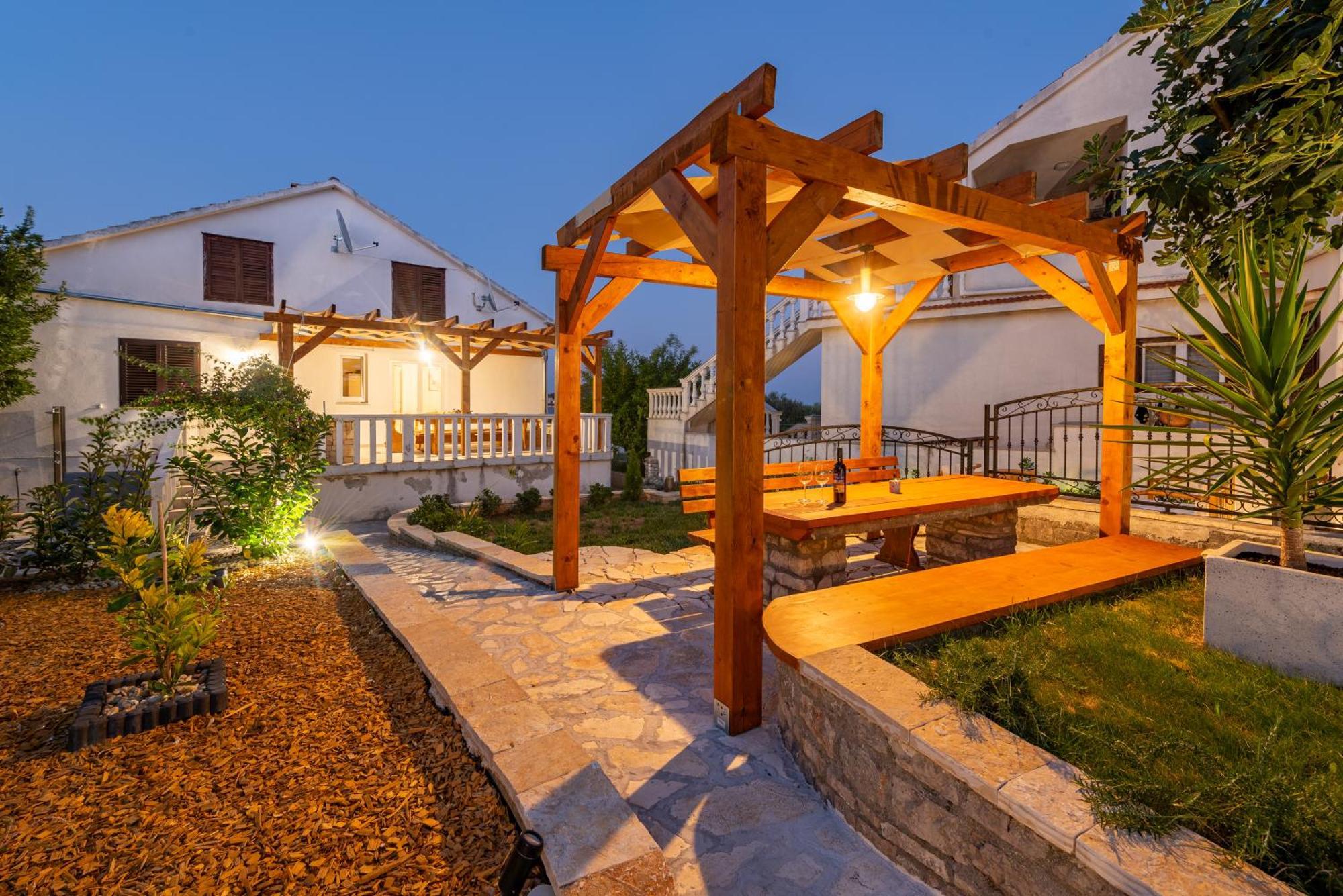 Home With A Unique View Preko Exterior foto