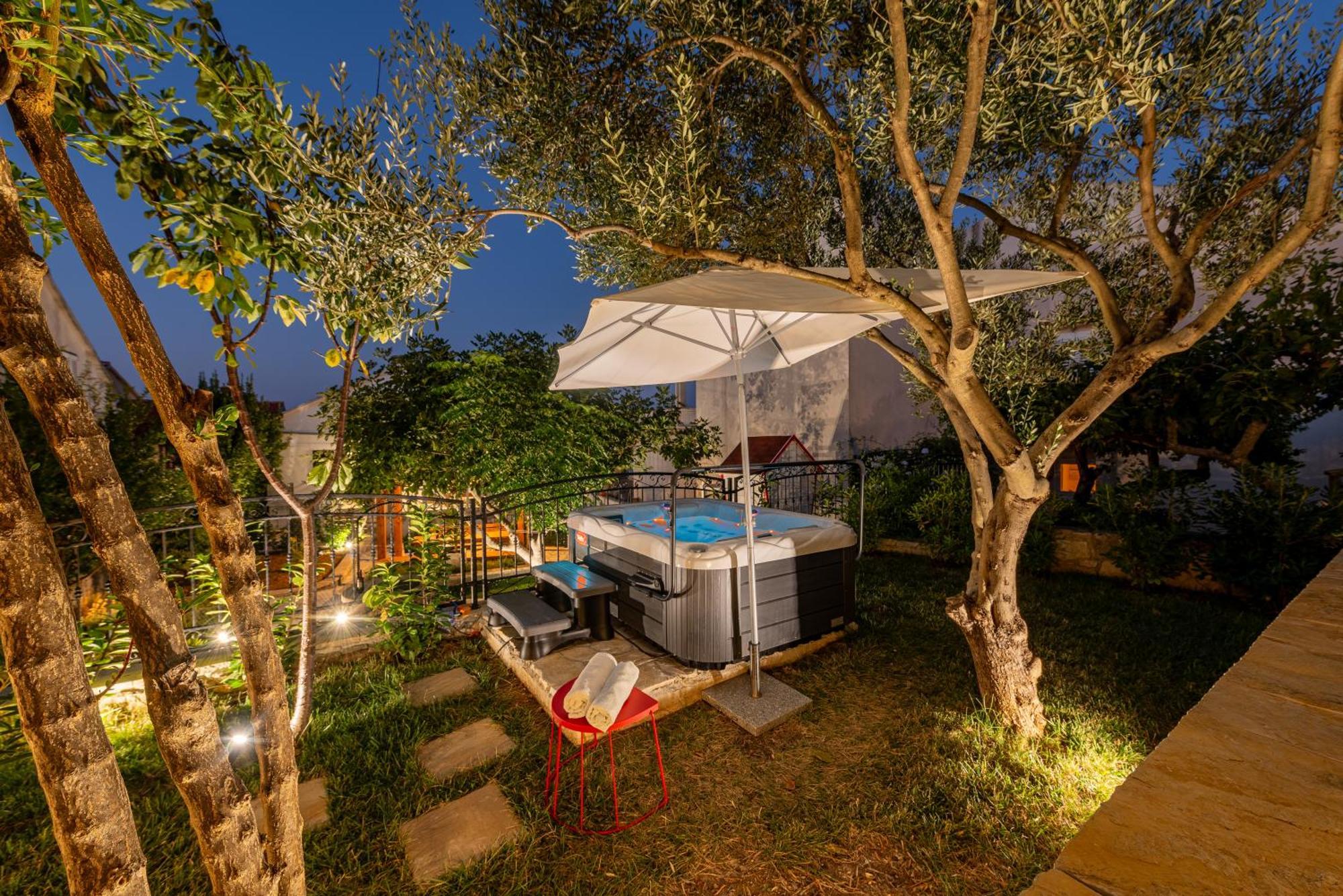 Home With A Unique View Preko Exterior foto